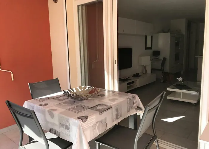 Les Hameaux Apartment